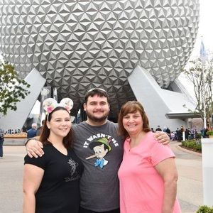 Meet your Posher, Alex